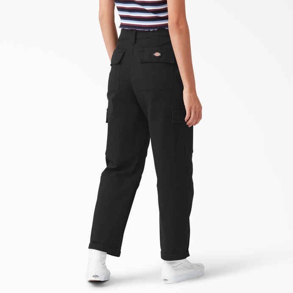 Dickies Women's Relaxed Fit Cropped Cargo Pants - Picture 2 of 4
